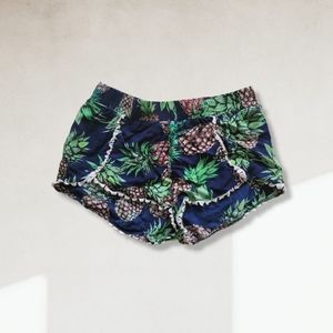 Pineapple short shorts